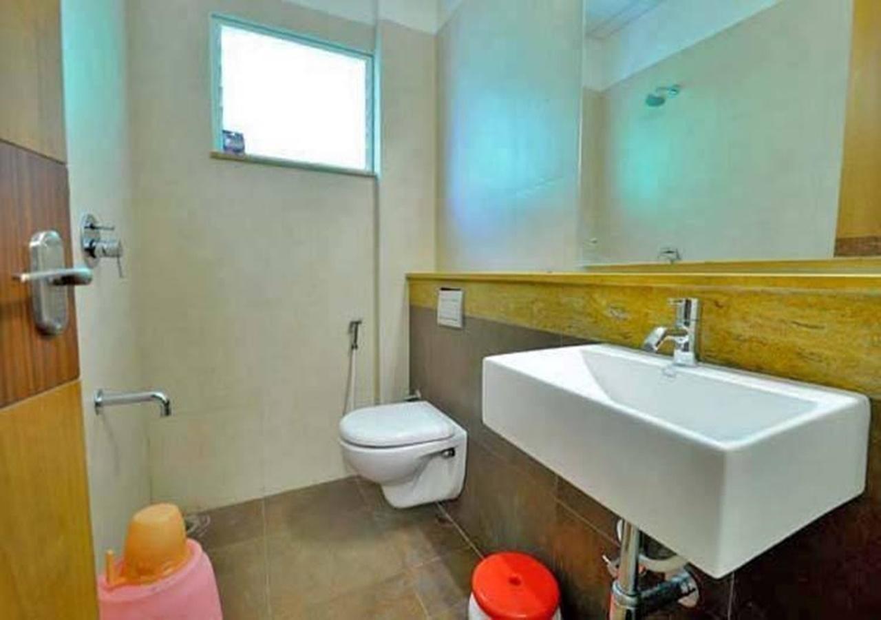 Hotel Holiday Home Bangalore Exterior photo