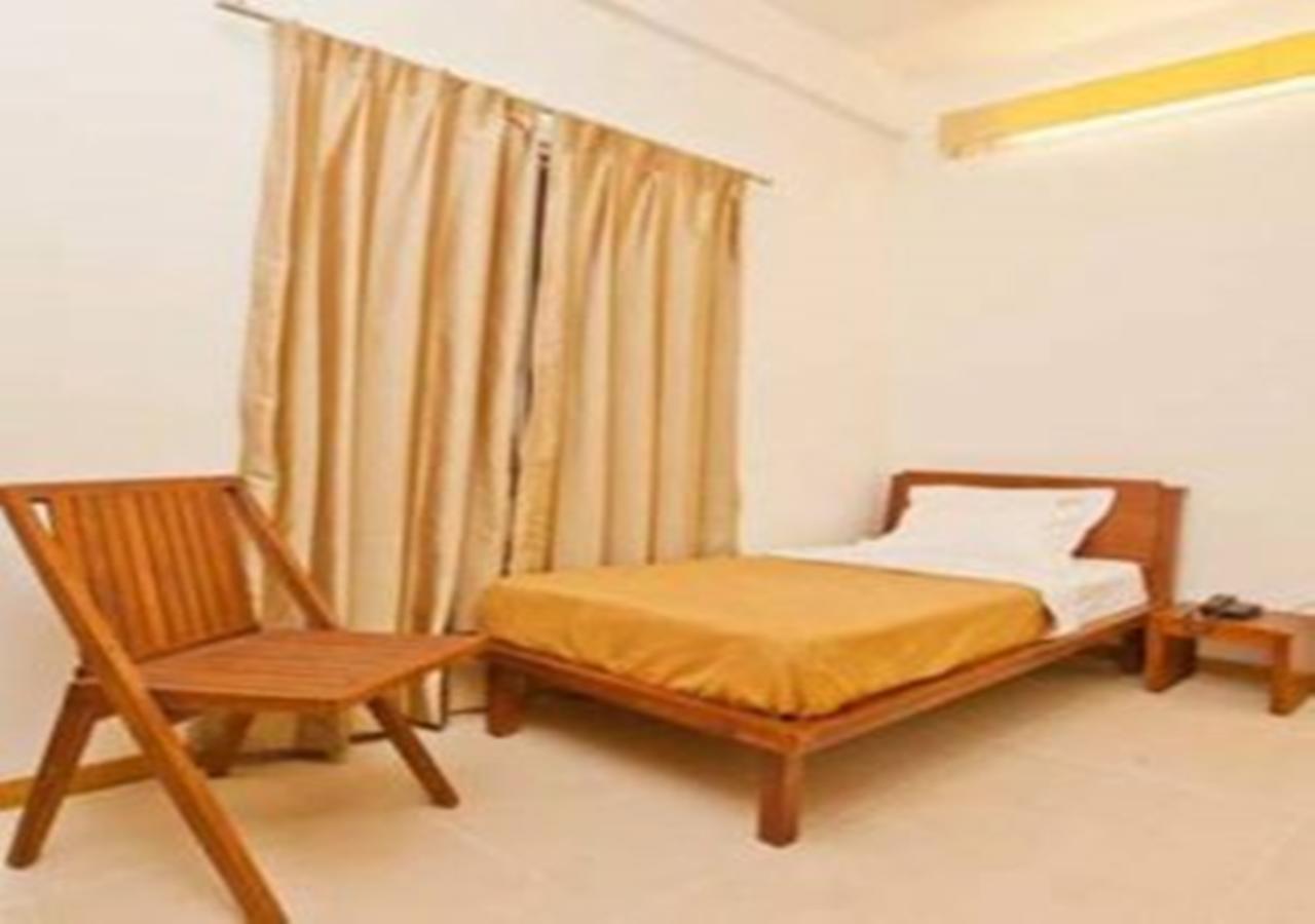 Hotel Holiday Home Bangalore Exterior photo
